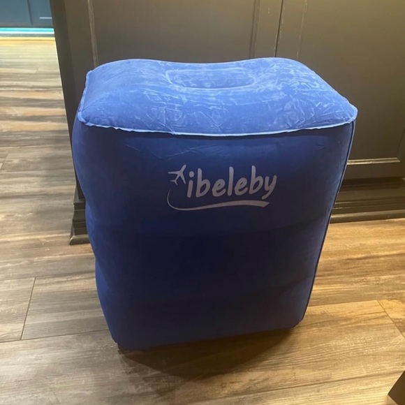 Blue Inflatable Footrest - Picture 2 of 5